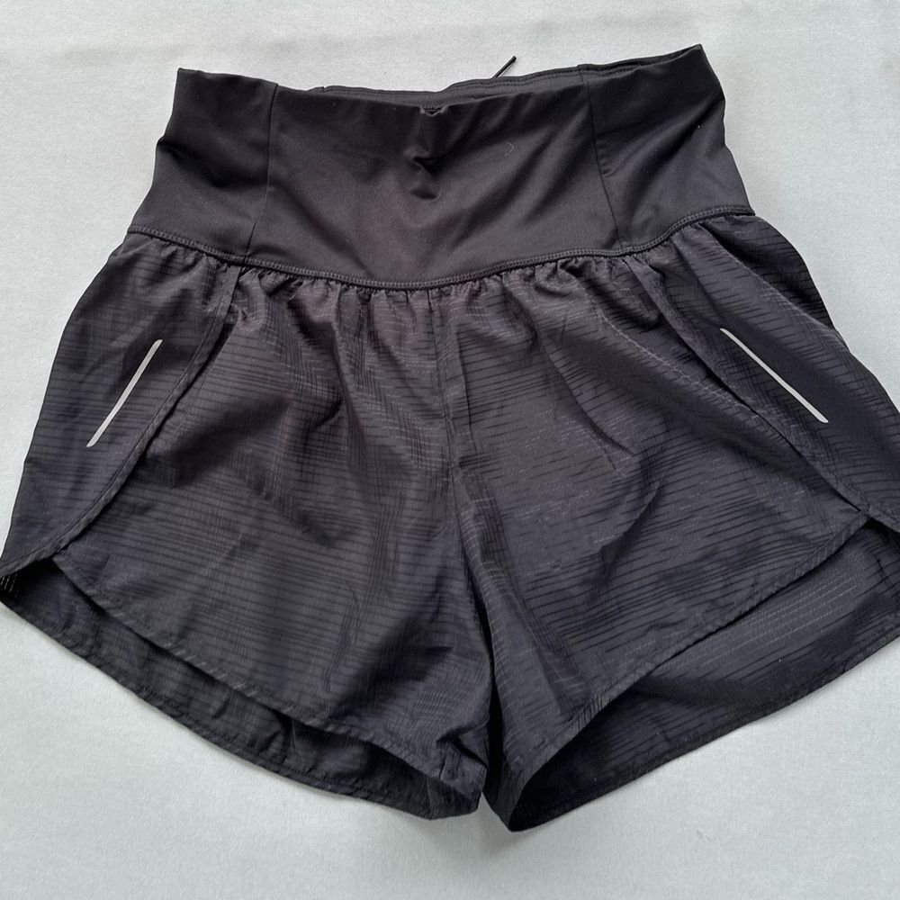 ๐5 for $45๐โAll in motion shorts sport athletic size s - Picture 2 of 8